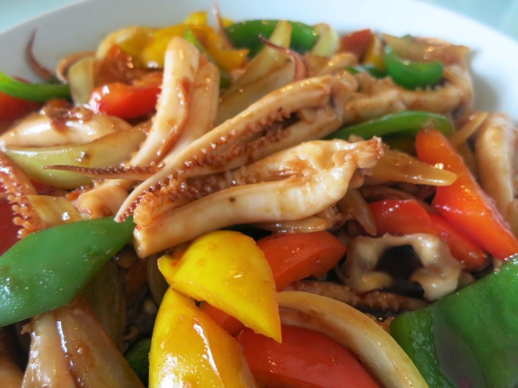 POISSONS-CALAMARS-COQUIILLES SAINT-JACQUES