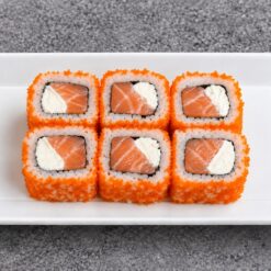 82. Masago rolls saumon fromage