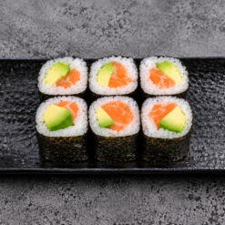 96. Maki saumon avocat