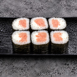 98. Maki saumon fumé fromage