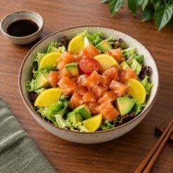 14. Salade tartare de saumon et avocat