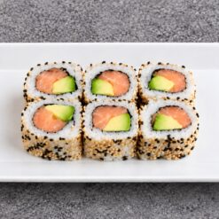 52. California rolls saumon fumé avocat