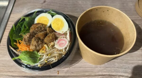 53. Ramen au poulet et légumes