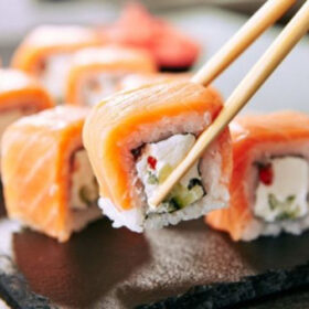 SAUMON ROLL