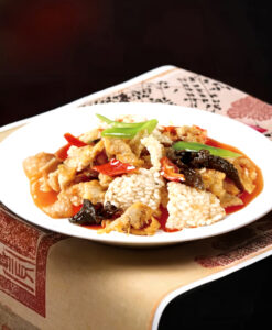 1025. Porc frit avec riz croustillant