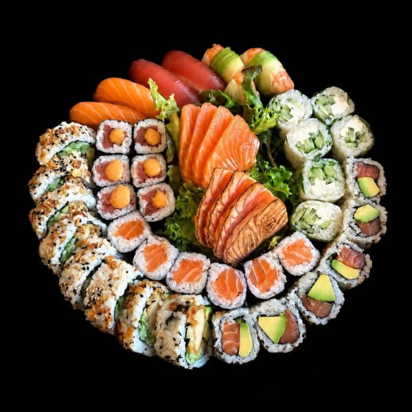 PL08. PLATEAU YOMI (48 pcs)