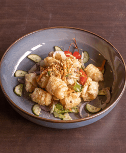 24. Calamars aux légumes verts