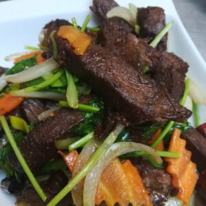 310 Gebakkenrundsvlees met 5 kruiden 香辣牛肉条