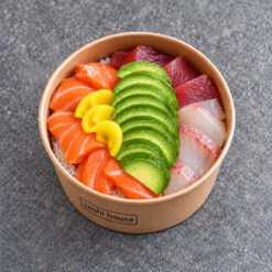 132+. Chirashi 4 tr de saumon-3 tr de thon-3 tr de dorade +avocat